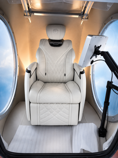 OXY-CY4 interior with zero-gravity seat